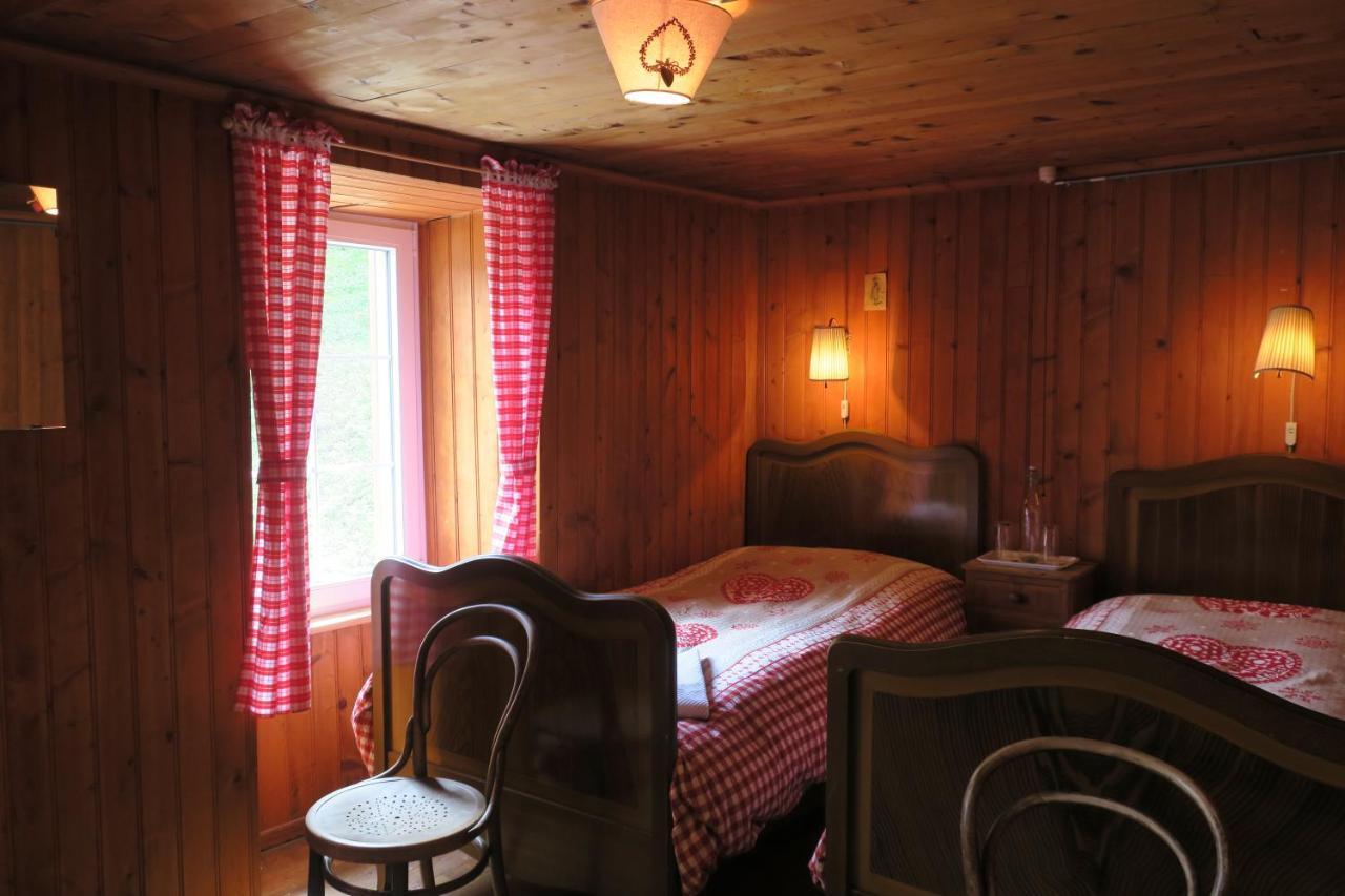 Standard Twin Room with Mountain View,1000881243:JPEG