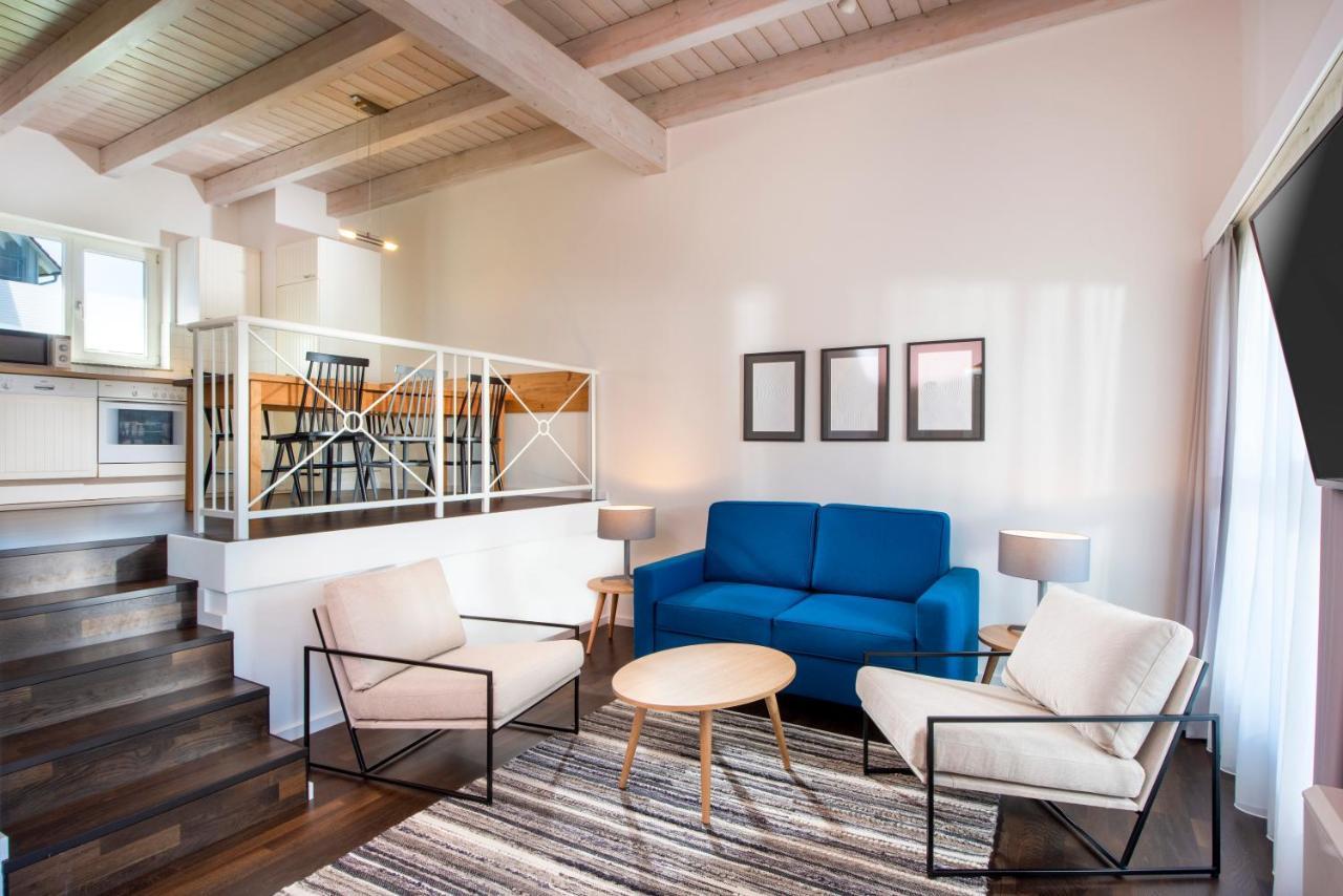 Two-Bedroom Apartment / Holiday Home,1608797775:JPEG