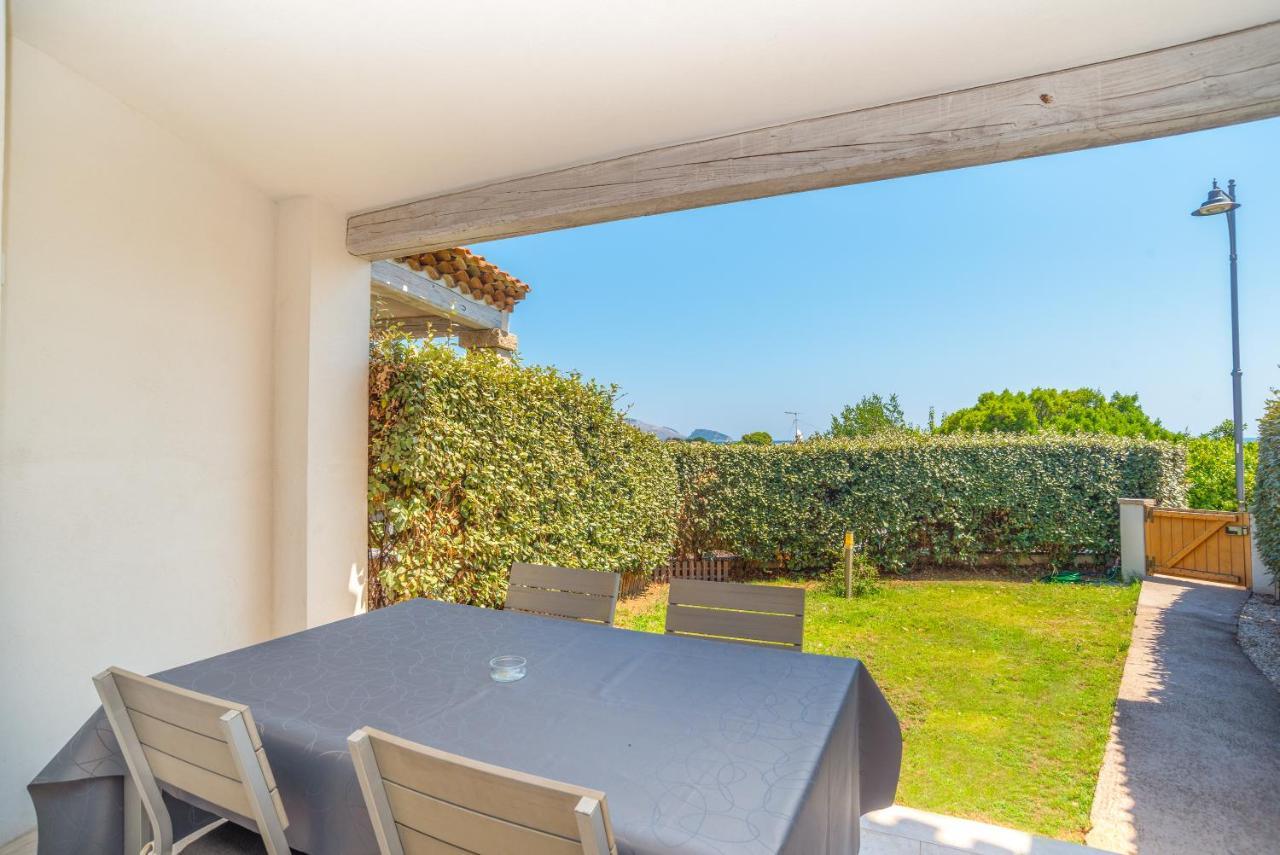 Two-Bedroom House,1009884691:JPEG