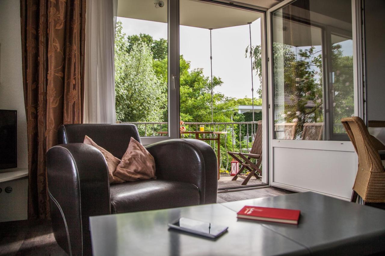 Two-Bedroom Apartment,1017145996:JPEG