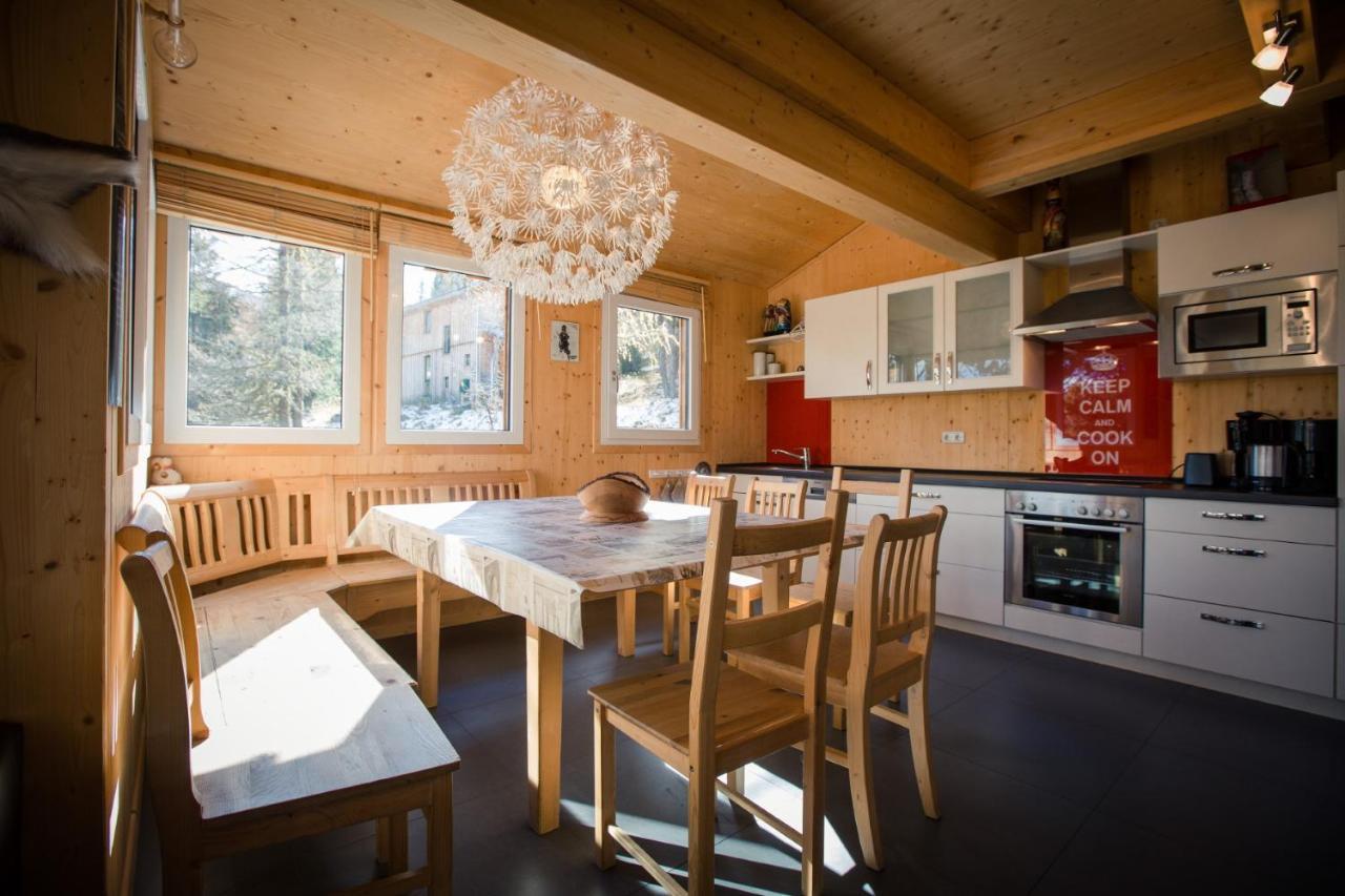 Holiday Home up to,1742745480:JPEG