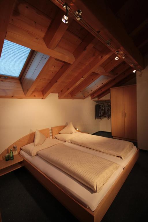 Double Room,11590740:JPEG