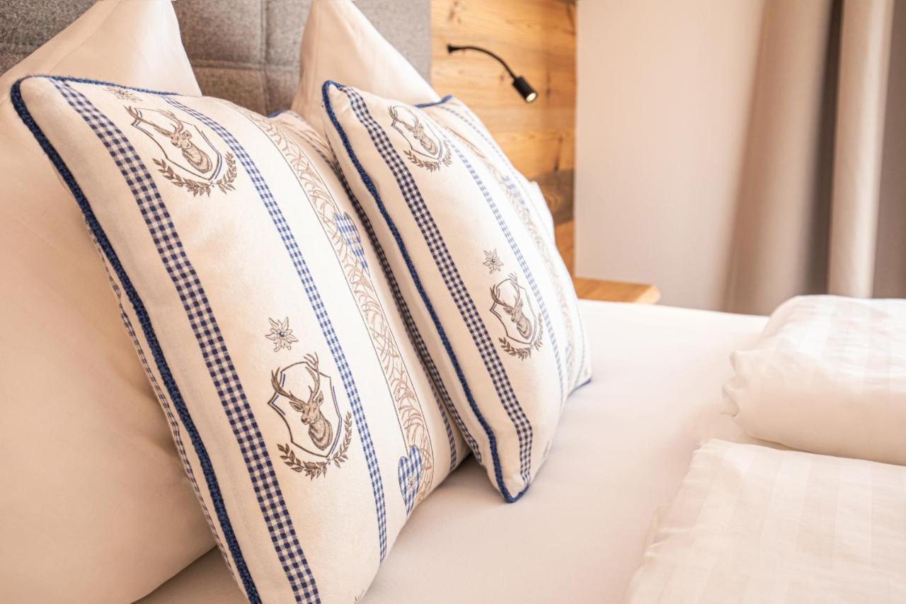 Queen Room,1035822604:JPEG