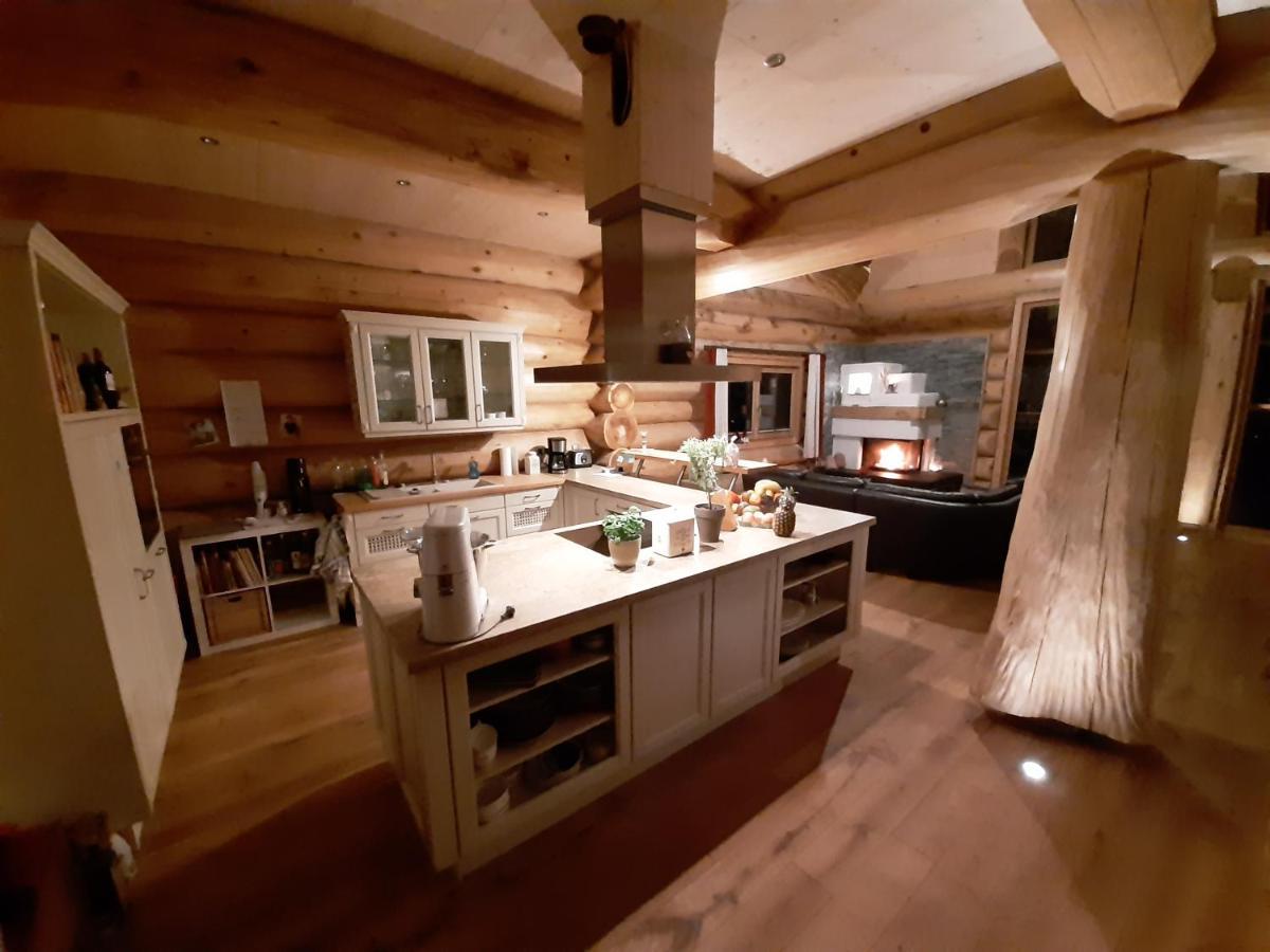 Chalet,1042921330:JPEG