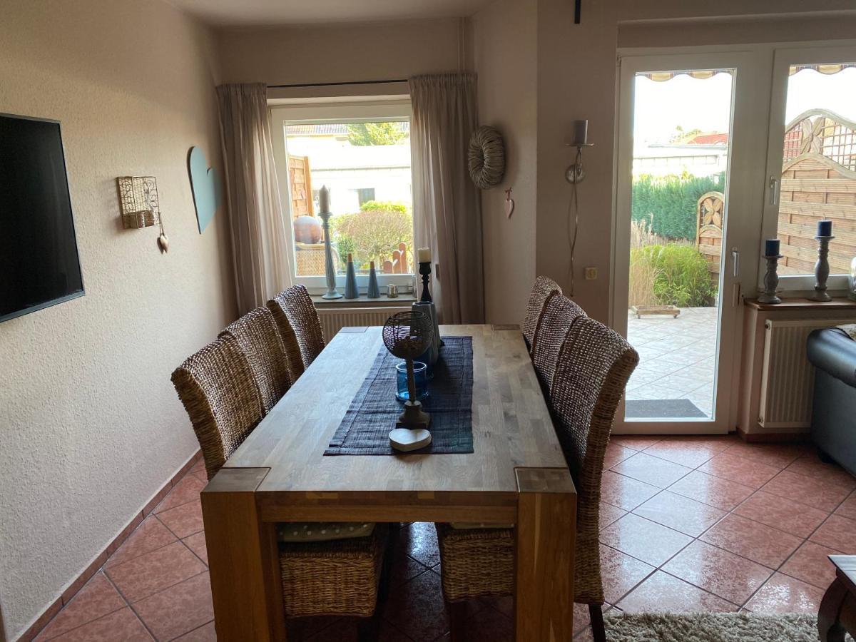 Four-Bedroom House,1045596040:JPEG
