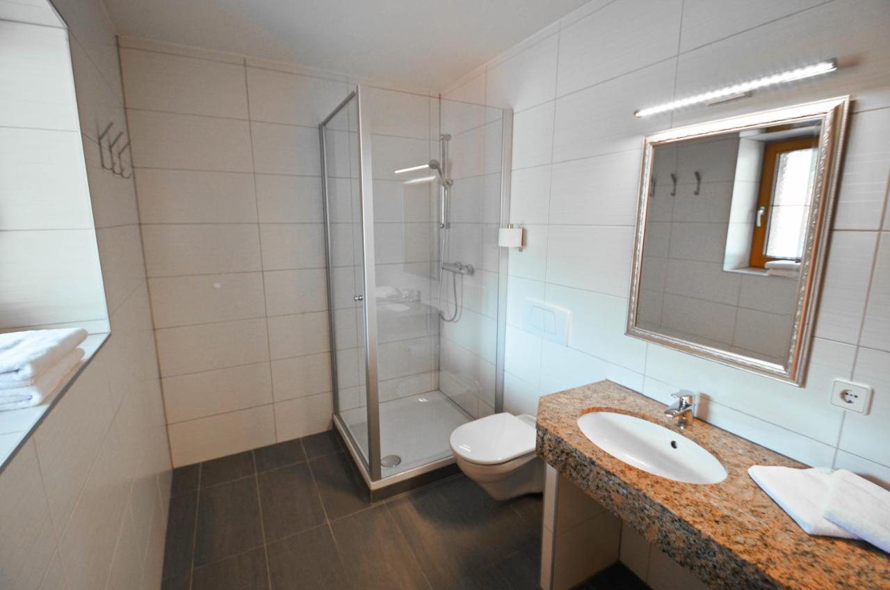 Triple Room,1052694937:JPEG