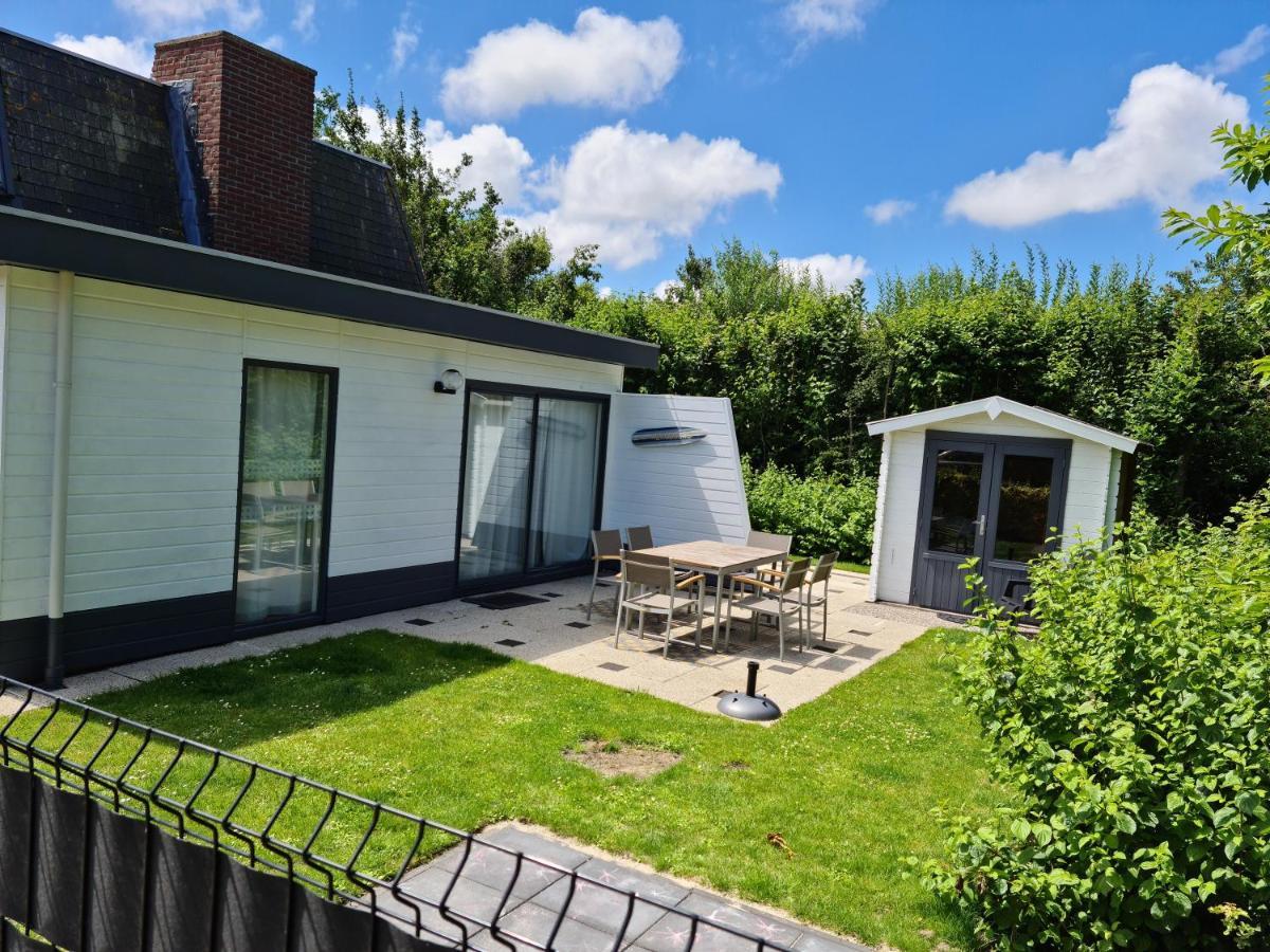 Three-Bedroom House,1074438763:JPEG