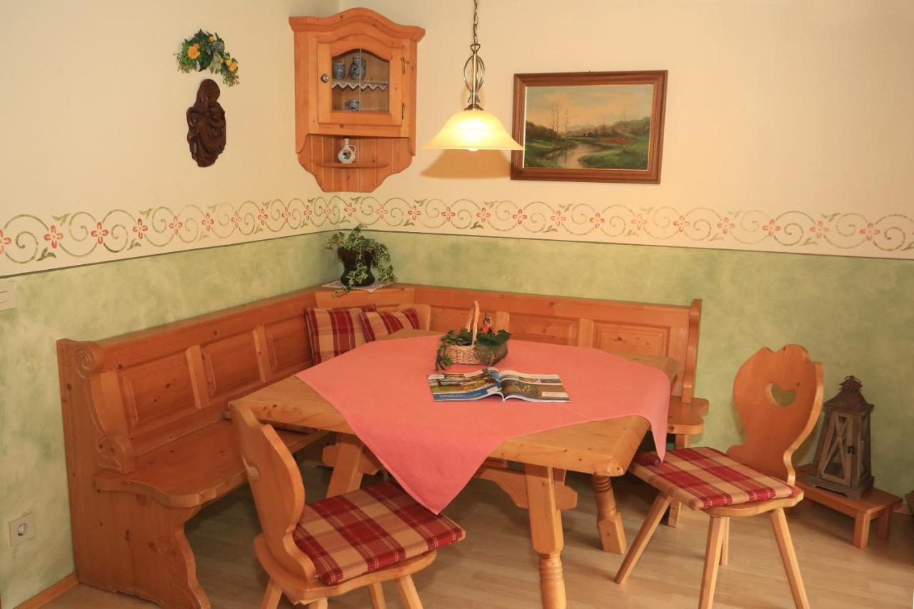 Three-Bedroom Apartment,1074903862:JPEG
