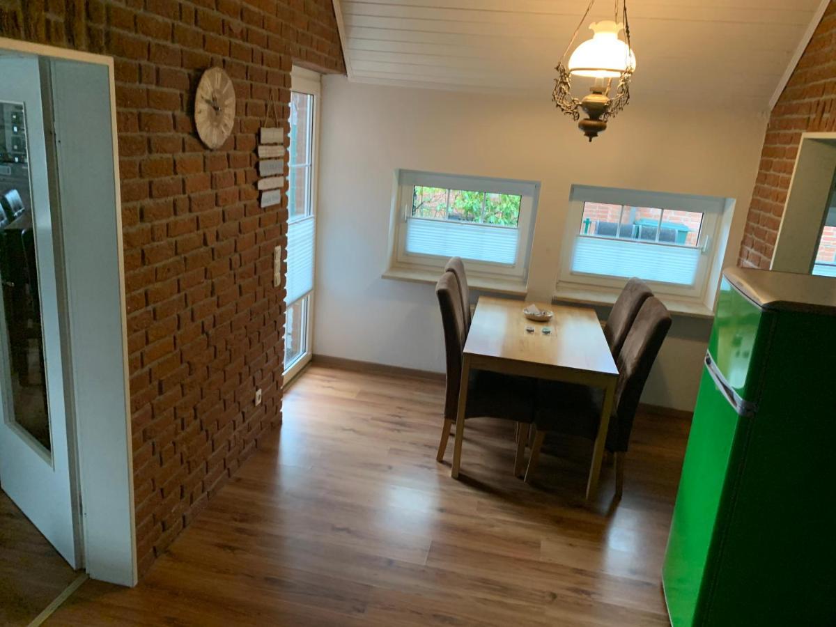 Three-Bedroom Apartment,1073009698:JPEG