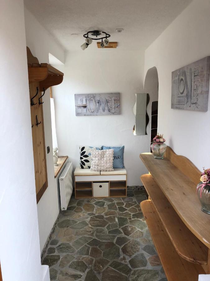 Apartment with Mountain View,1081580773:JPEG