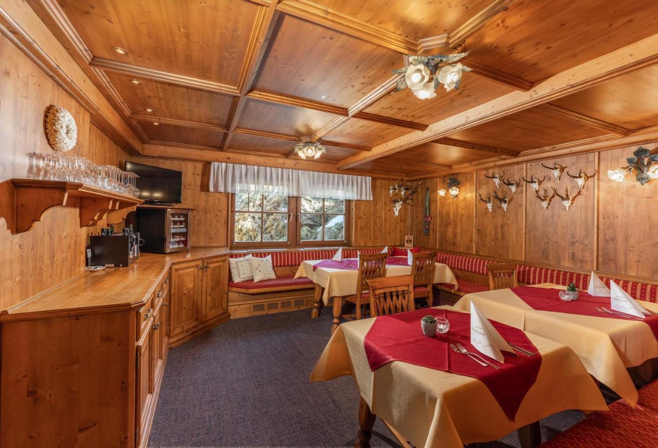 Single Room,1321247722:JPEG