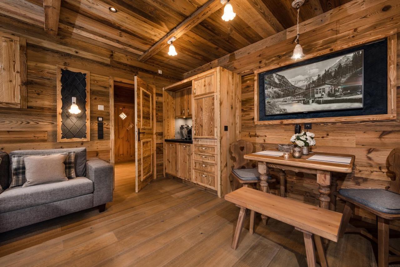 Chalet-Studio Classic,1085181382:JPEG