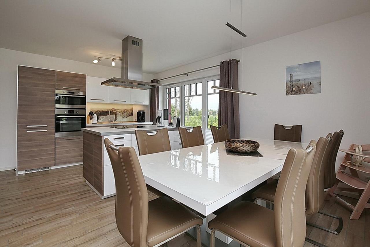 Holiday Home,1111693407:JPEG