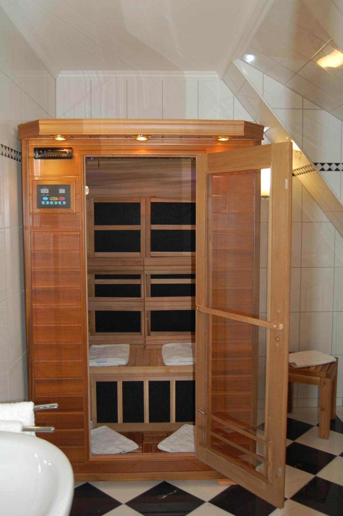 Double Room with Infrared Sauna,1609724381:JPEG