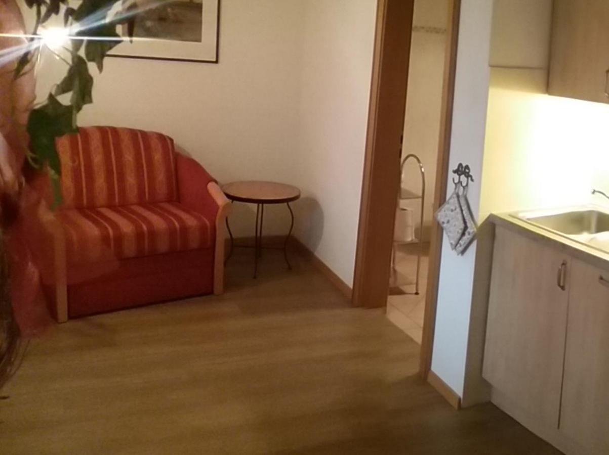 Two-Bedroom Apartment,1143666334:JPEG