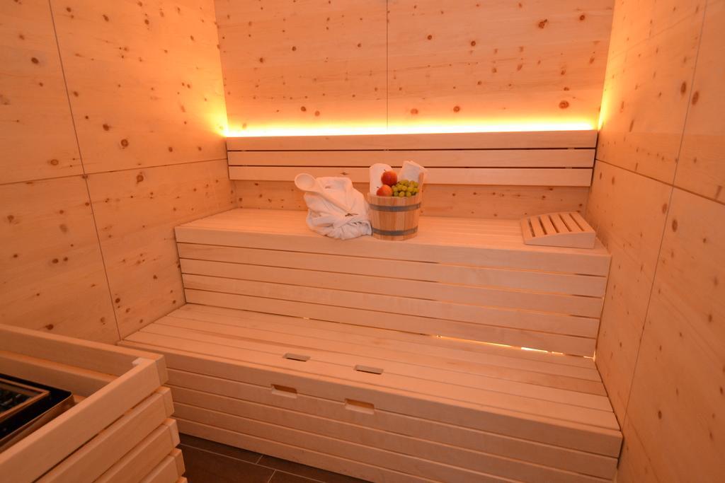 Deluxe Apartment with Hot Tub and Sauna (max. 9 Persons),126656373:JPEG