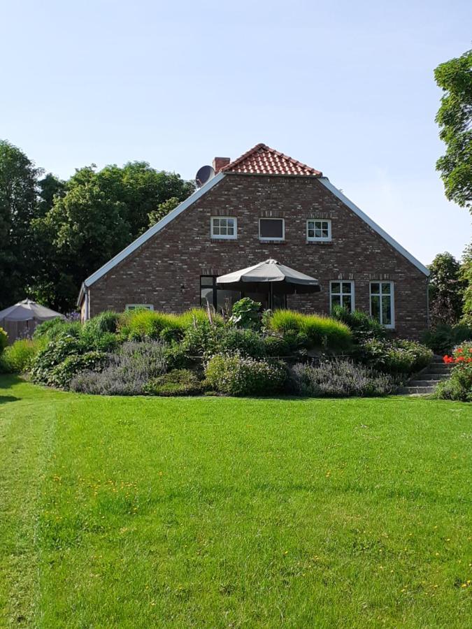 Semi-detached House,1129118985:JPEG