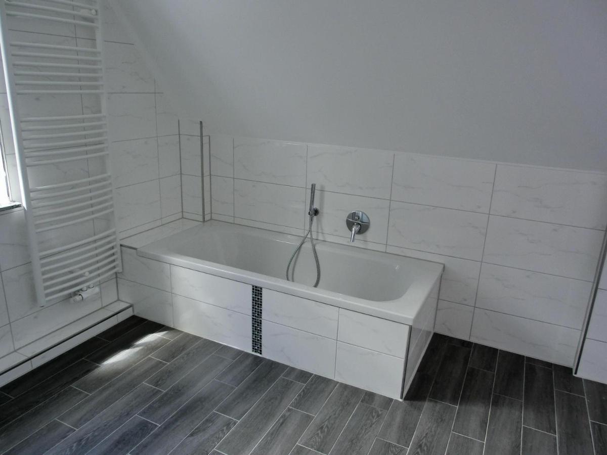 Holiday Home,1166338889:JPEG