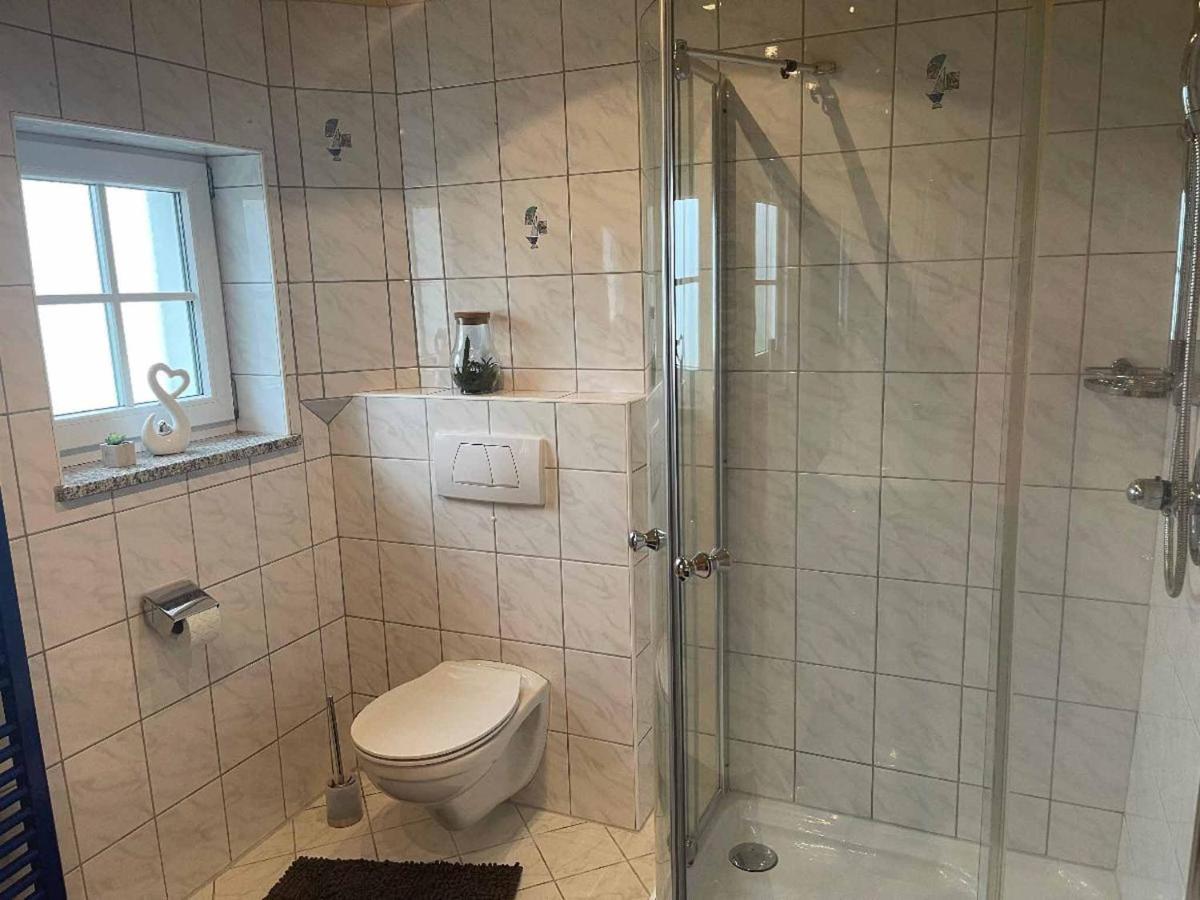 Three-Bedroom House,1175155763:JPEG