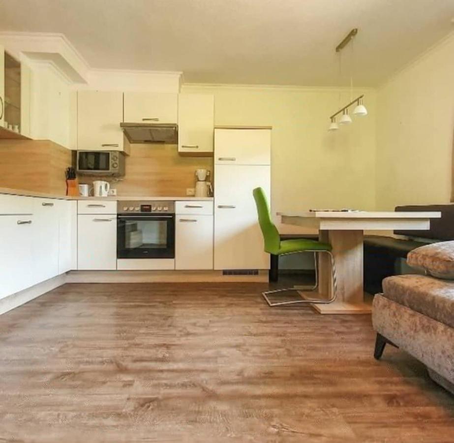 One-Bedroom Apartment,1185689386:JPEG