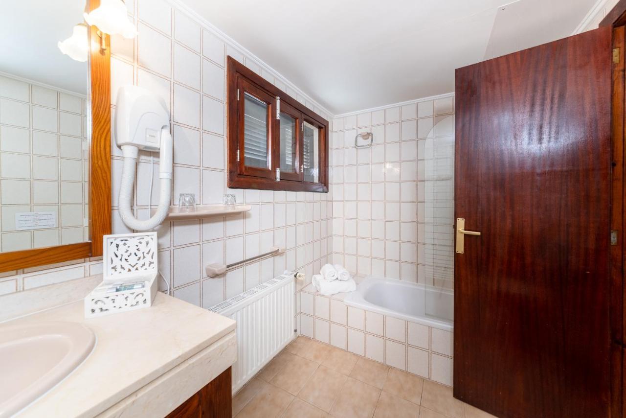 Triple Room,1232055587:JPEG