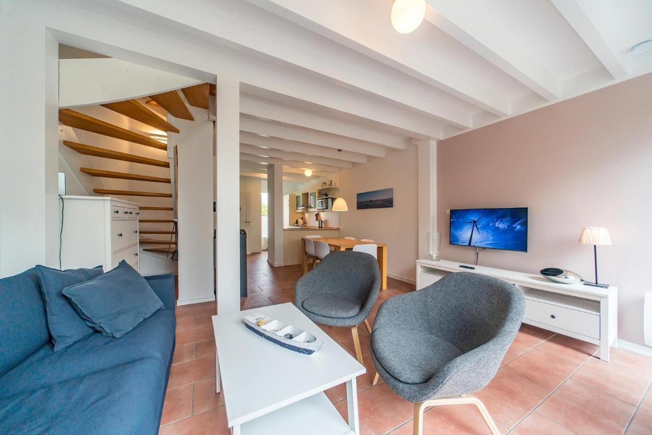 Holiday Home,1198886449:JPEG