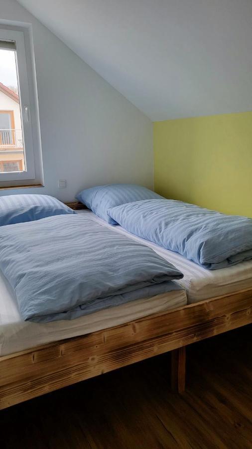 Three-Bedroom House,1226466899:JPEG