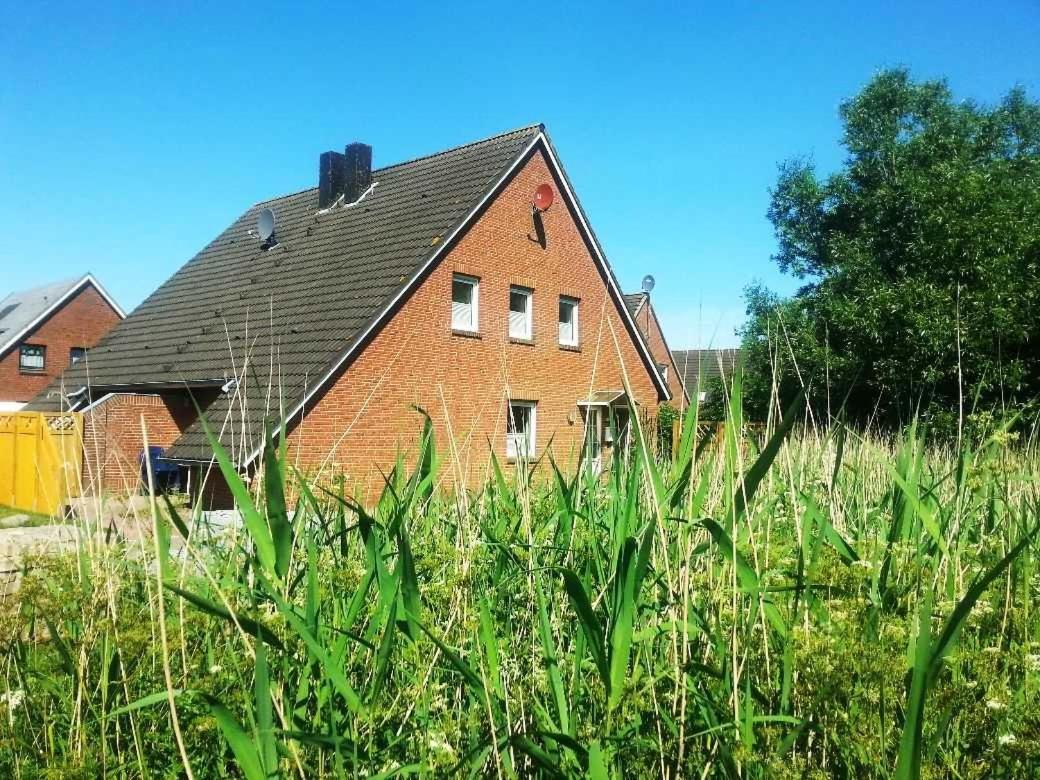 Three-Bedroom House,1641803672:JPEG