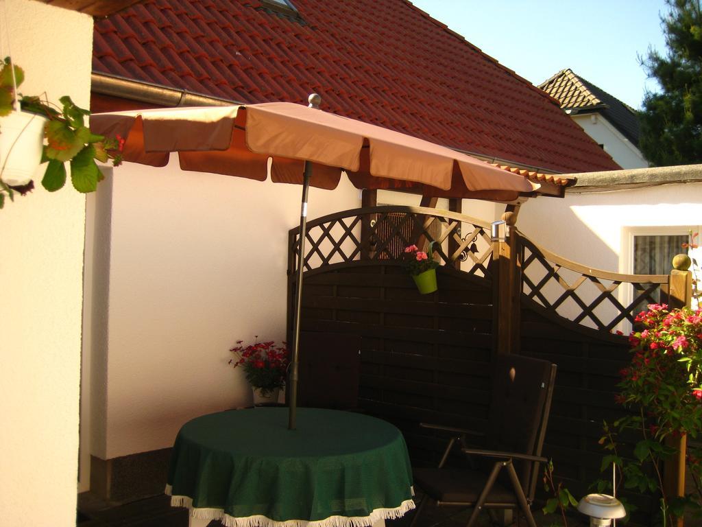Apartment Terrace,151109413:JPEG
