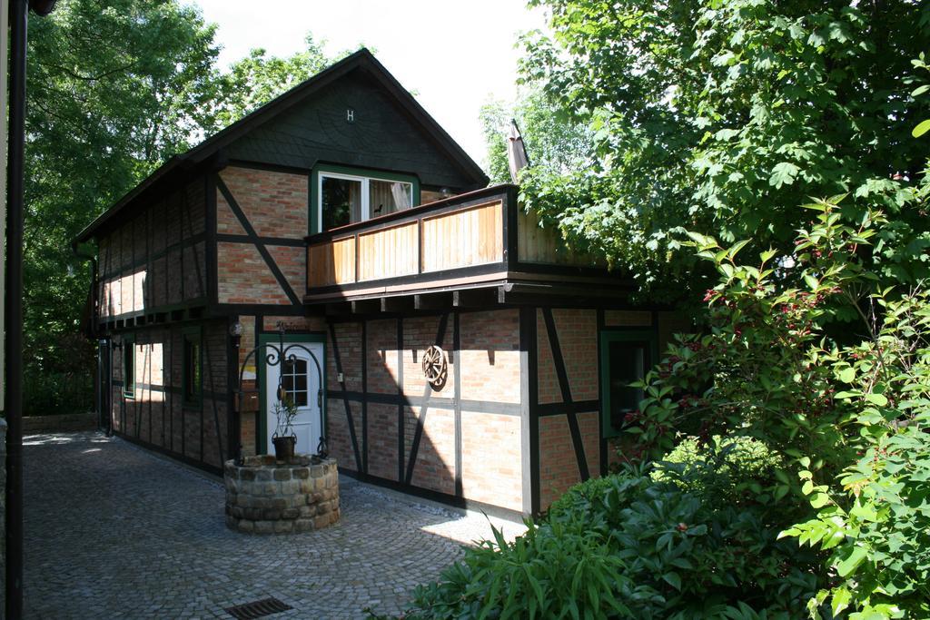 Holiday Home,136399842:JPEG