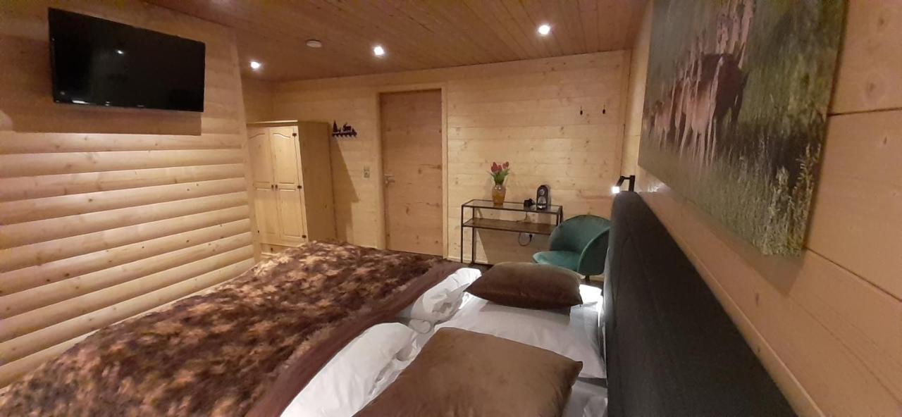 Deluxe King Room,1297500199:JPEG