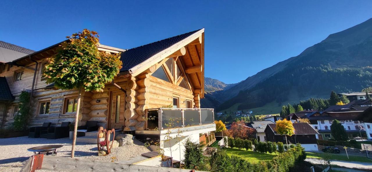 Superior Chalet,1305379423:JPEG