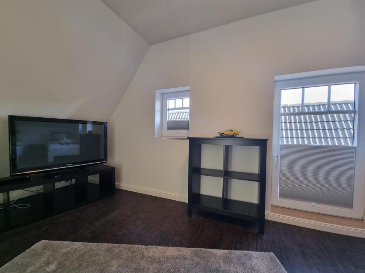 Holiday Home,1308085876:JPEG