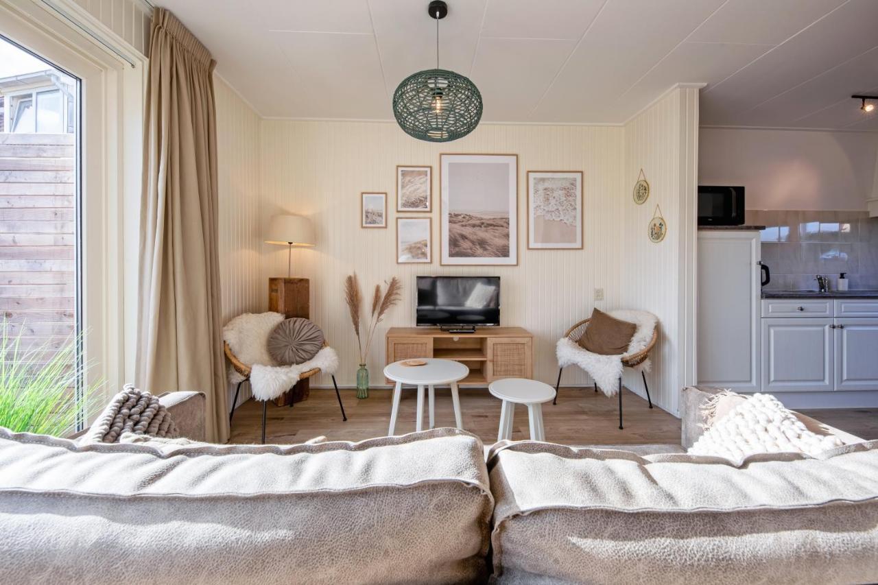 Two-Bedroom House,1318147180:JPEG