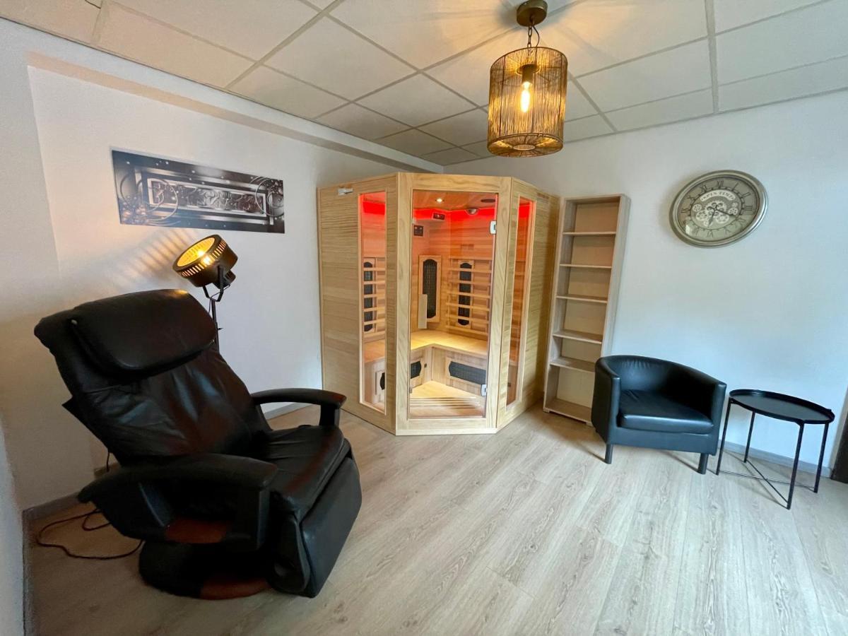 Holiday Home,1320344350:JPEG