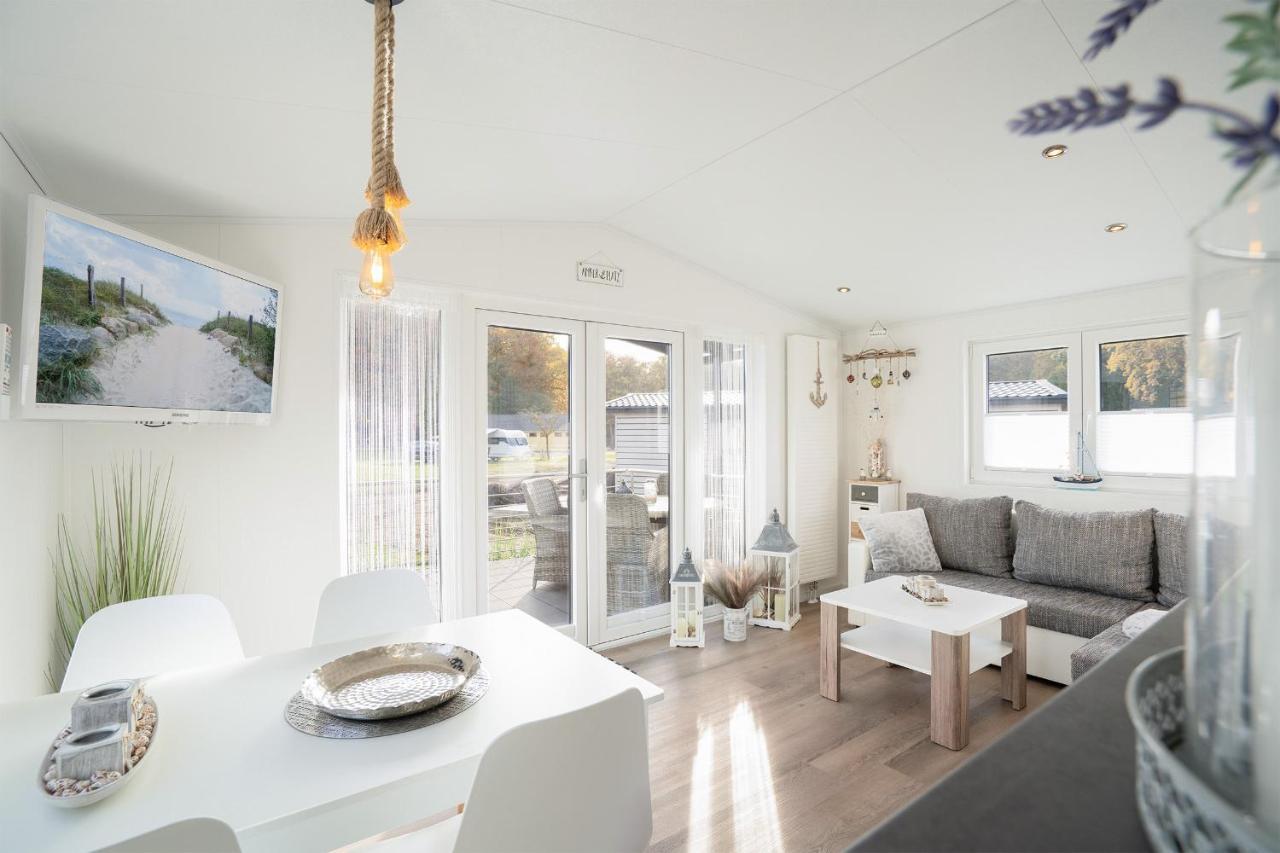 Holiday Home,1324123693:JPEG