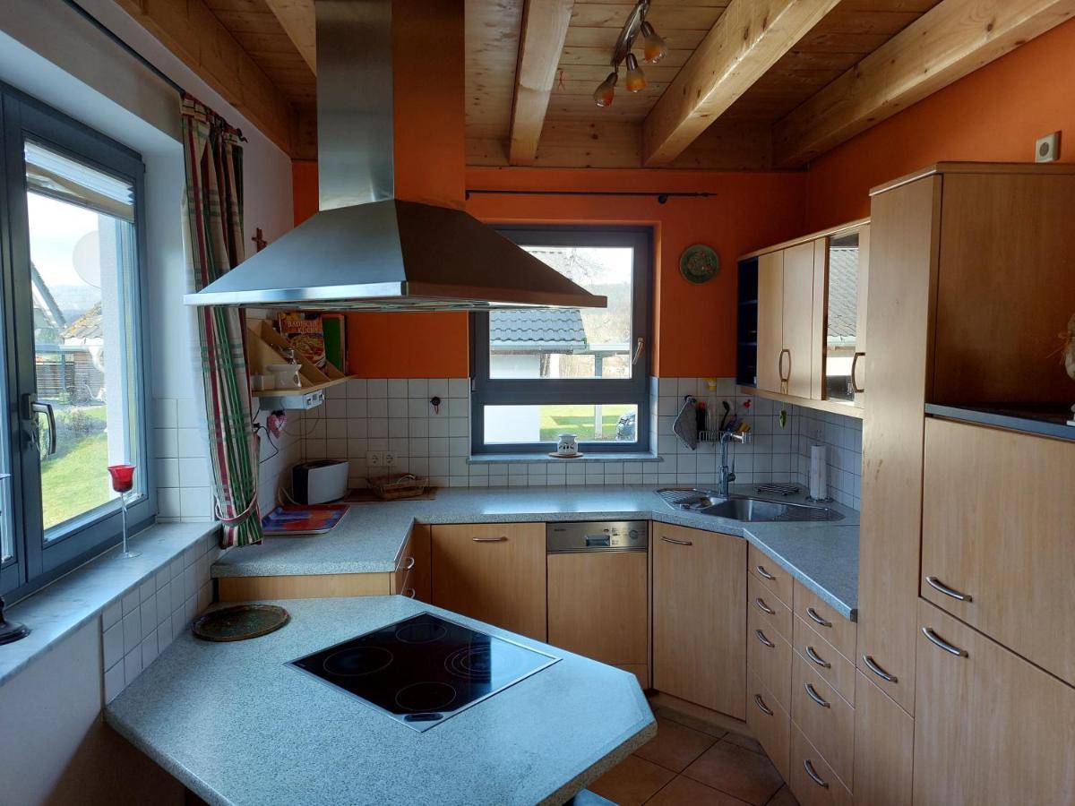 Three-Bedroom House,1324978270:JPEG