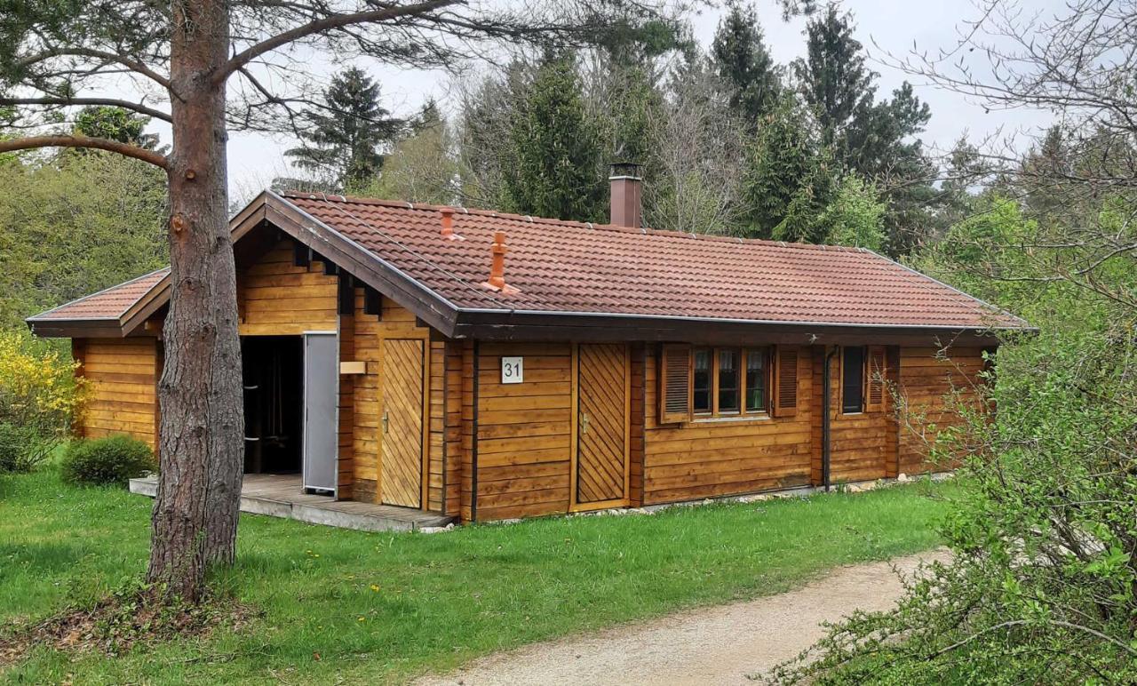 Three-Bedroom House,1327371749:JPEG