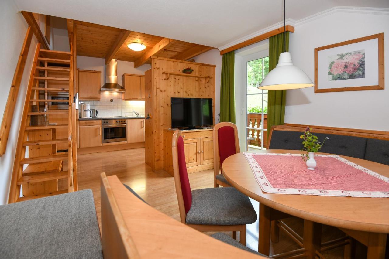 Two-Bedroom Apartment,1332656660:JPEG