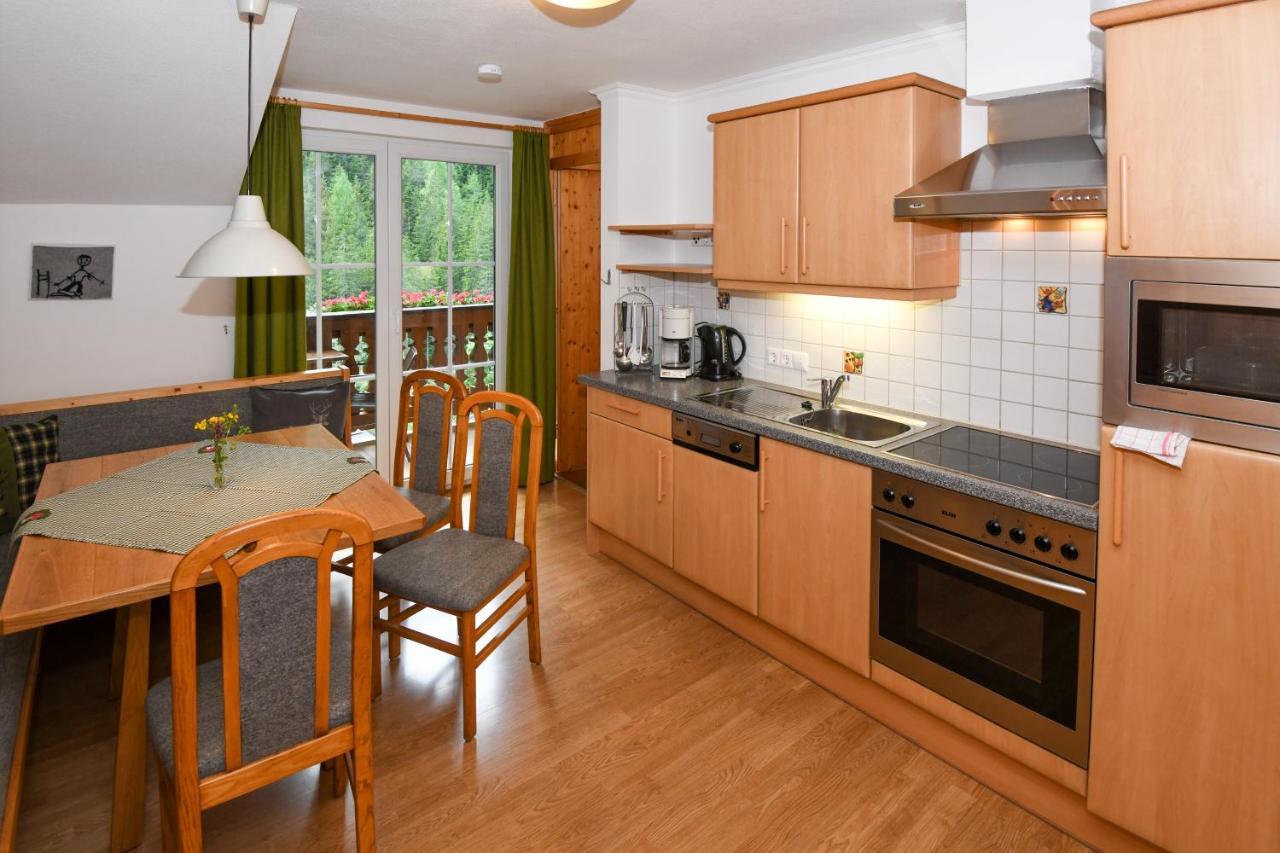 One-Bedroom Apartment,1332656390:JPEG