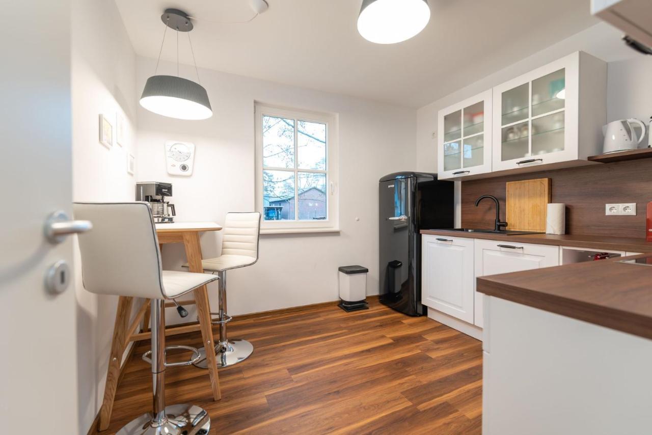 Two-Bedroom House,1341900536:JPEG