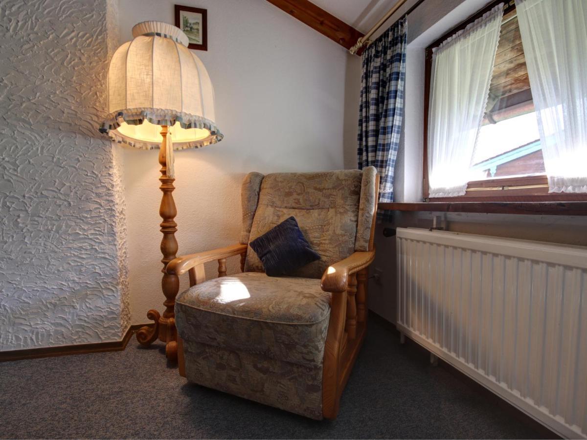 Two-Bedroom Apartment,1343884340:JPEG
