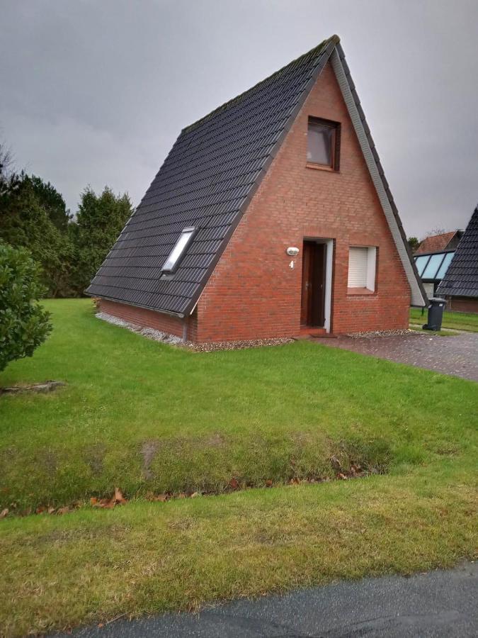 Two-Bedroom House,1347260519:JPEG