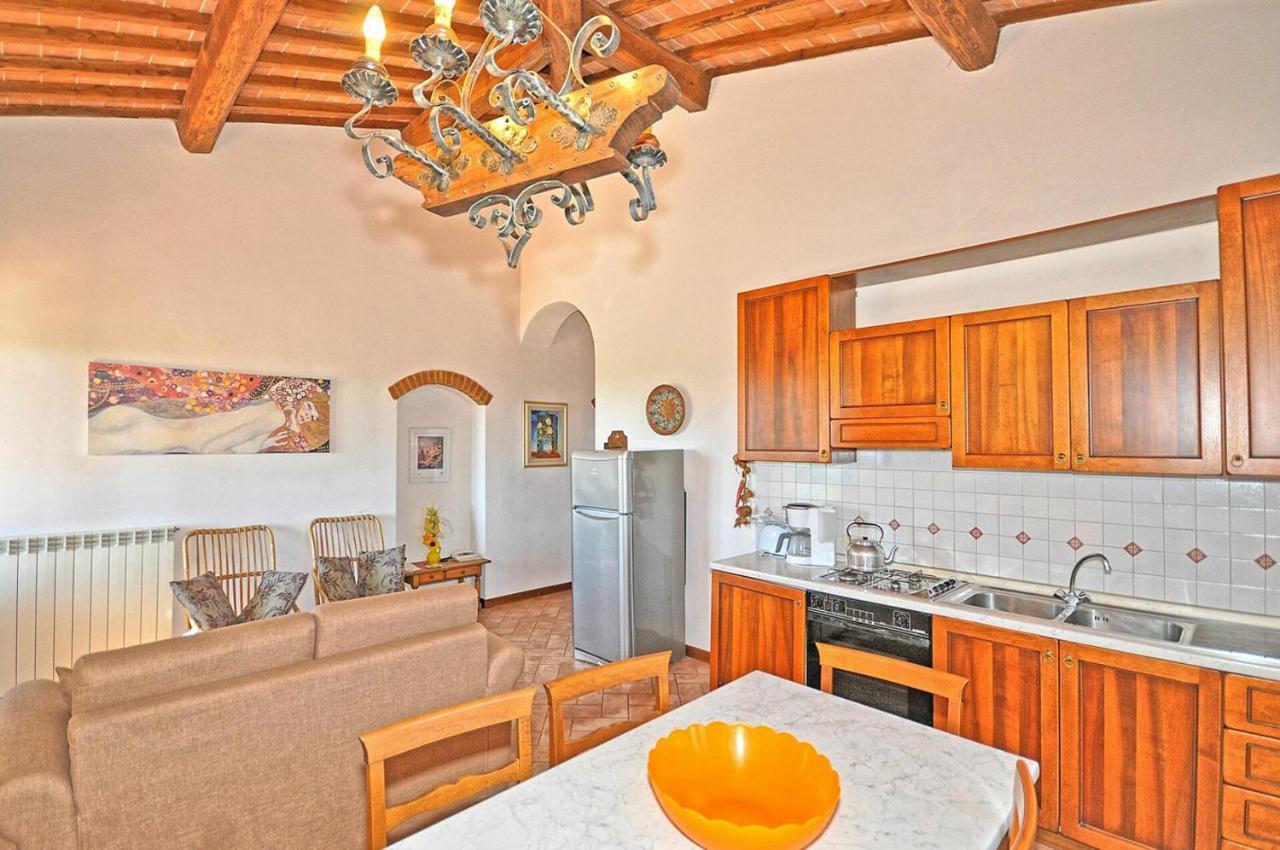 Two-Bedroom Apartment,1357515200:JPEG