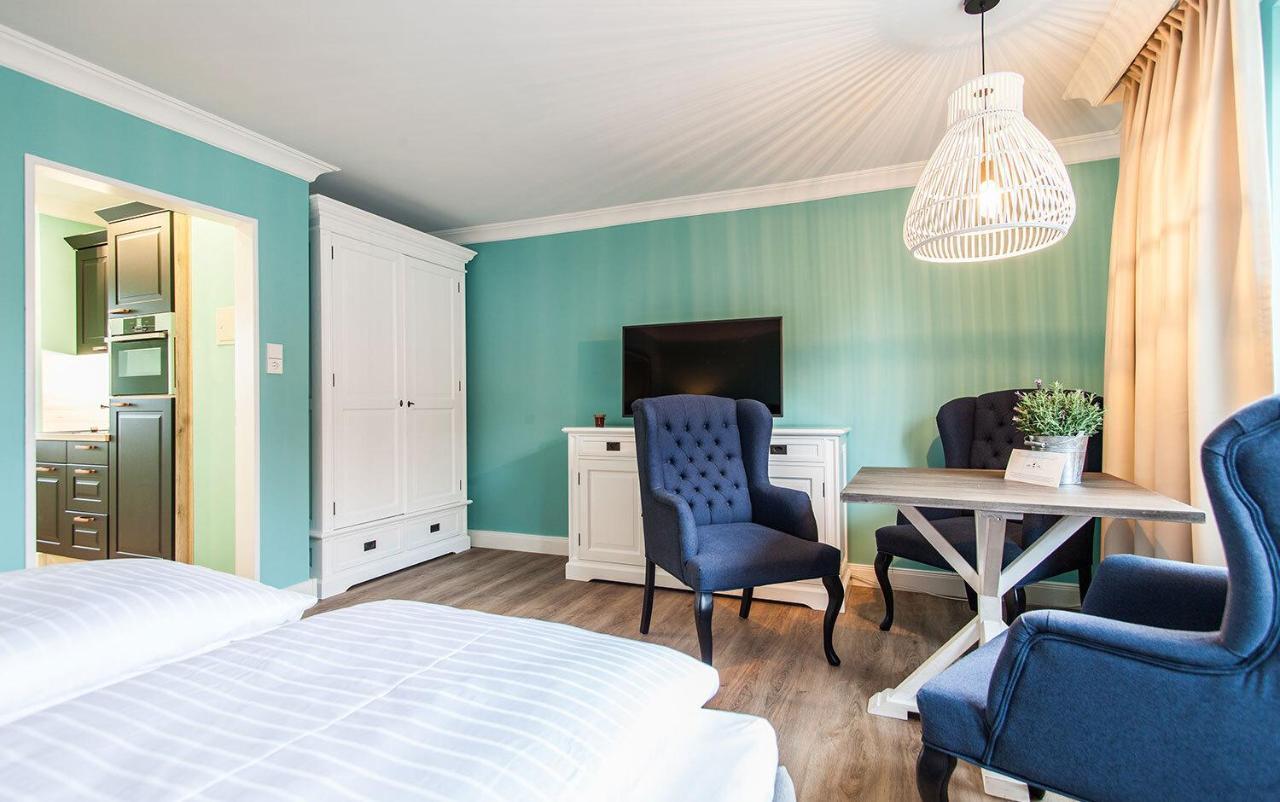 One-Bedroom Apartment,1589783372:JPEG