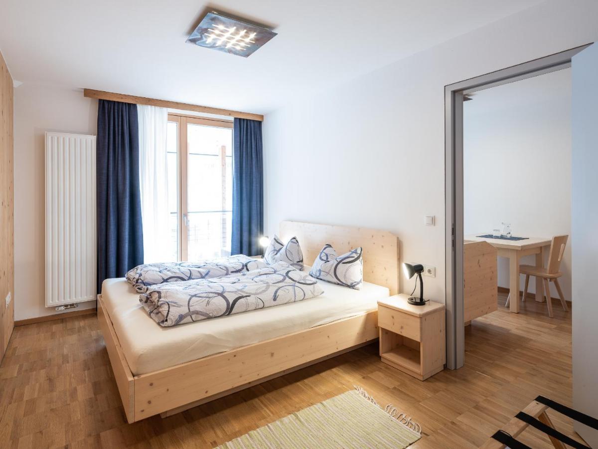 Two-Bedroom Studio Apartment,1372092242:JPEG