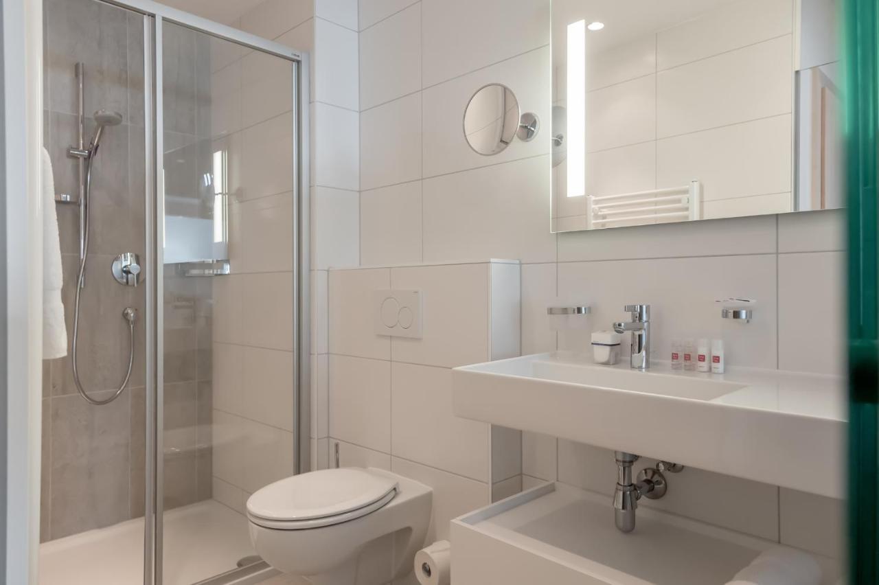 Two-Bedroom Apartment,266482569:JPEG