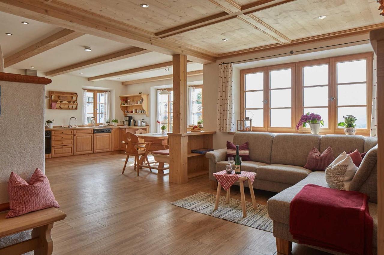 Two-Bedroom Apartment Terrace,1093442400:JPEG