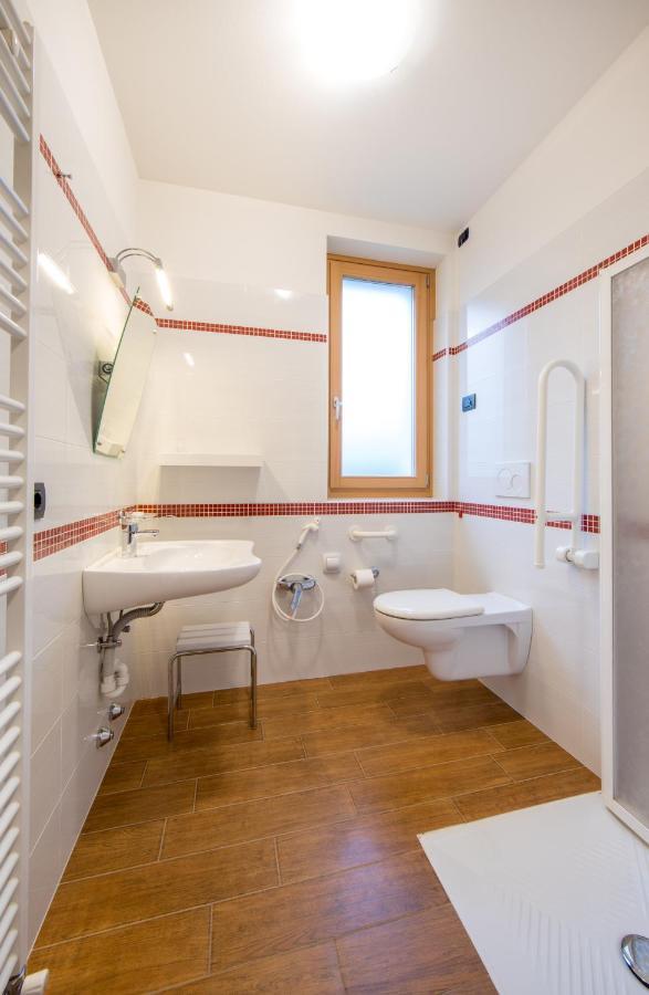 Double or Twin Room with Garden View,1381156670:JPEG