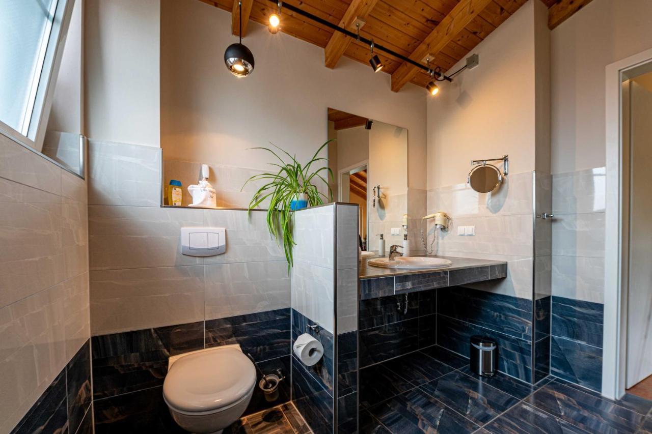 Two-Bedroom Apartment with Sauna,1390868642:JPEG